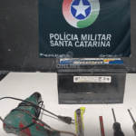 Bateria e ferramentas são recuperadas em ação da Polícia Militar; ladrão que invadiu residência é preso