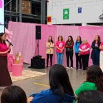 Unidade Básica de Saúde São Cristóvão participa de ação da campanha Outubro Rosa em grande loja de departamentos de Barra Velha
